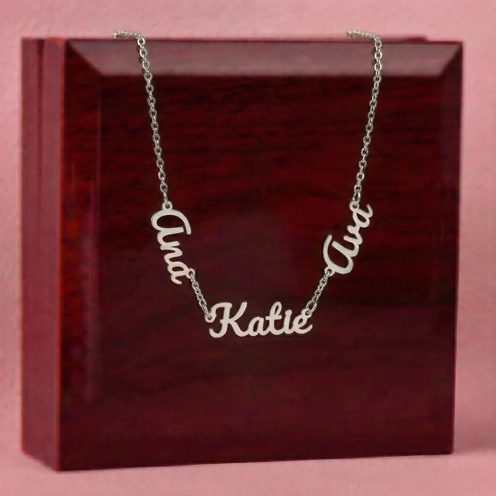 Multiple Name Necklace: Love in Mother's Hands